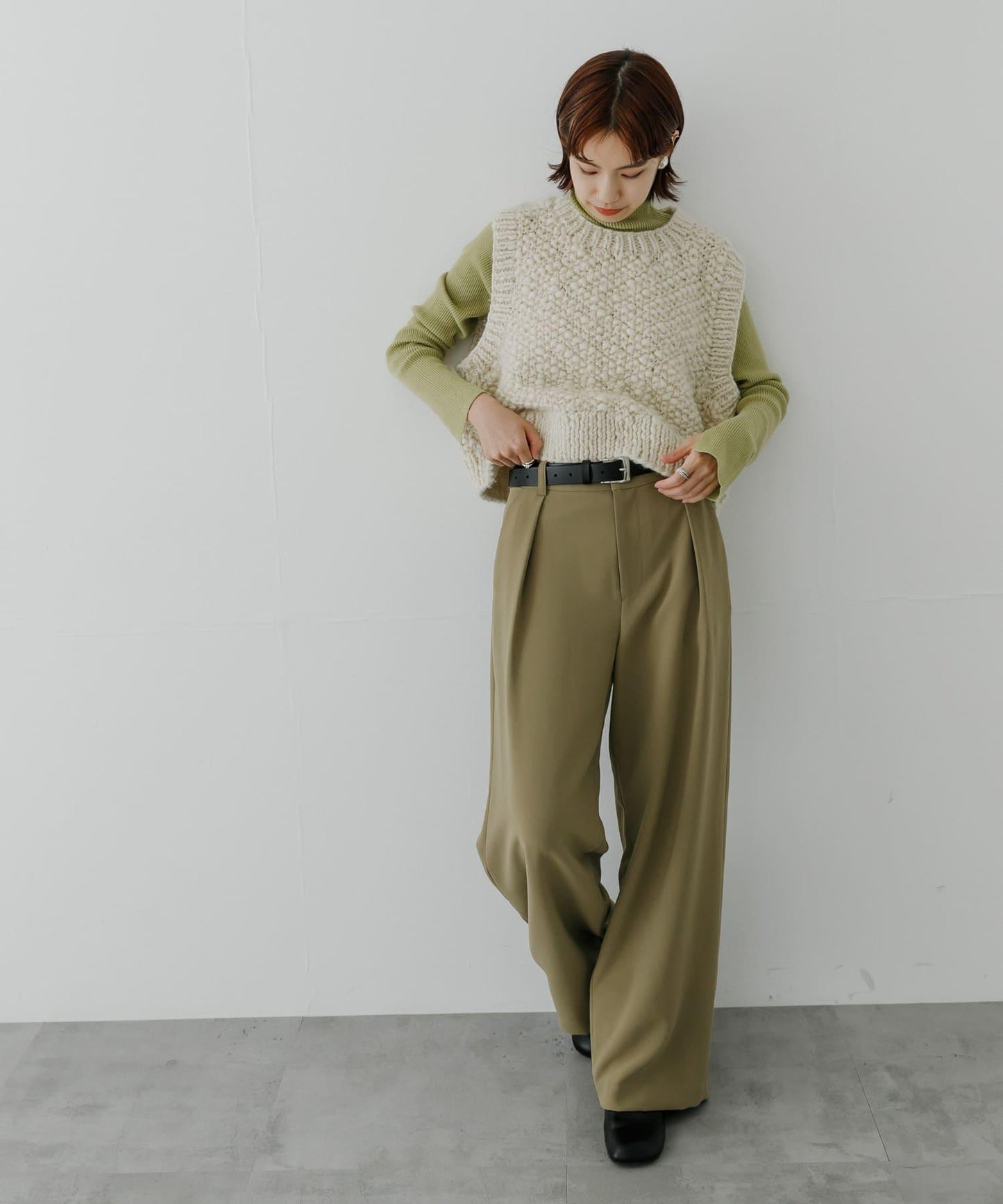 166121079