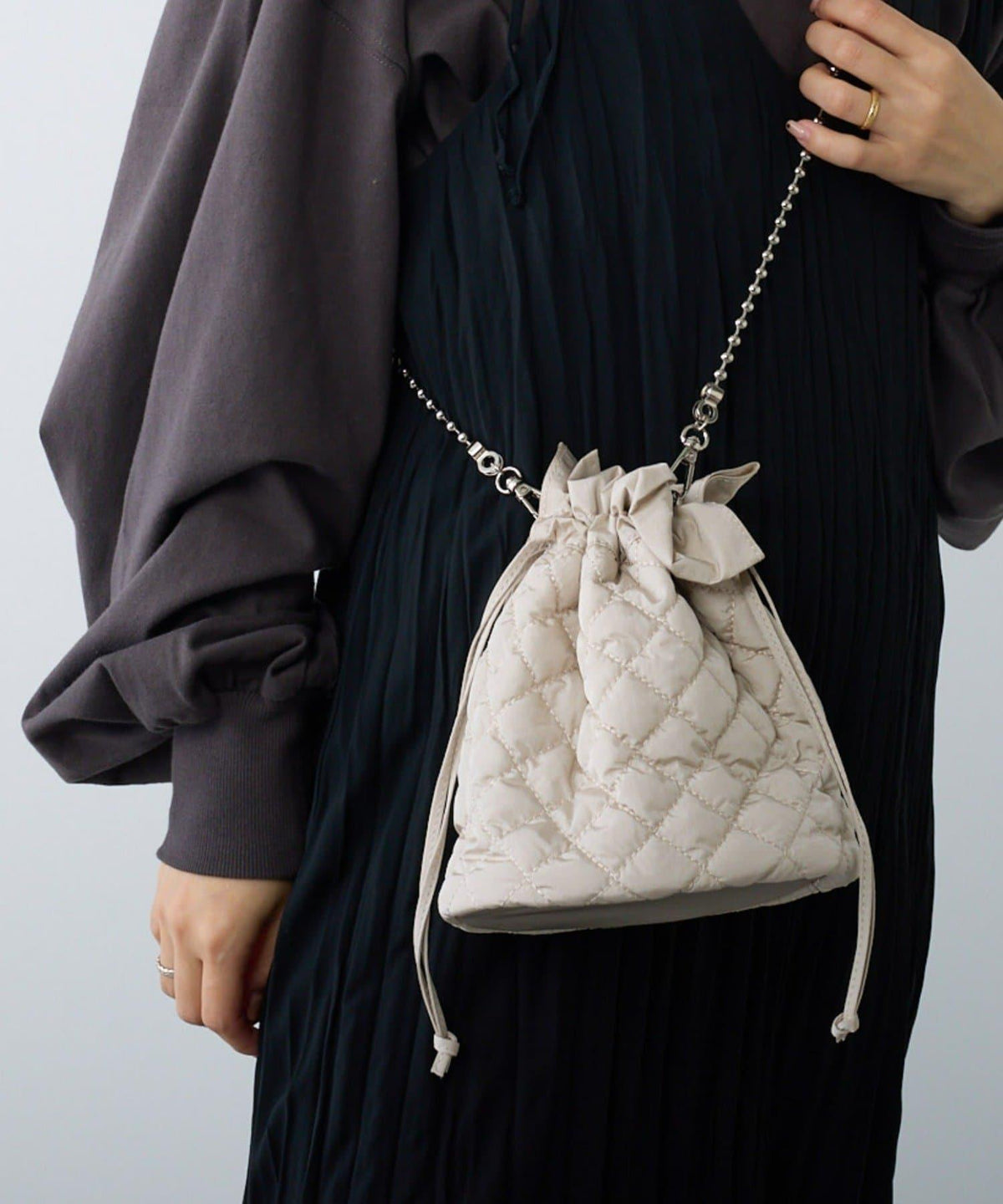 173487991