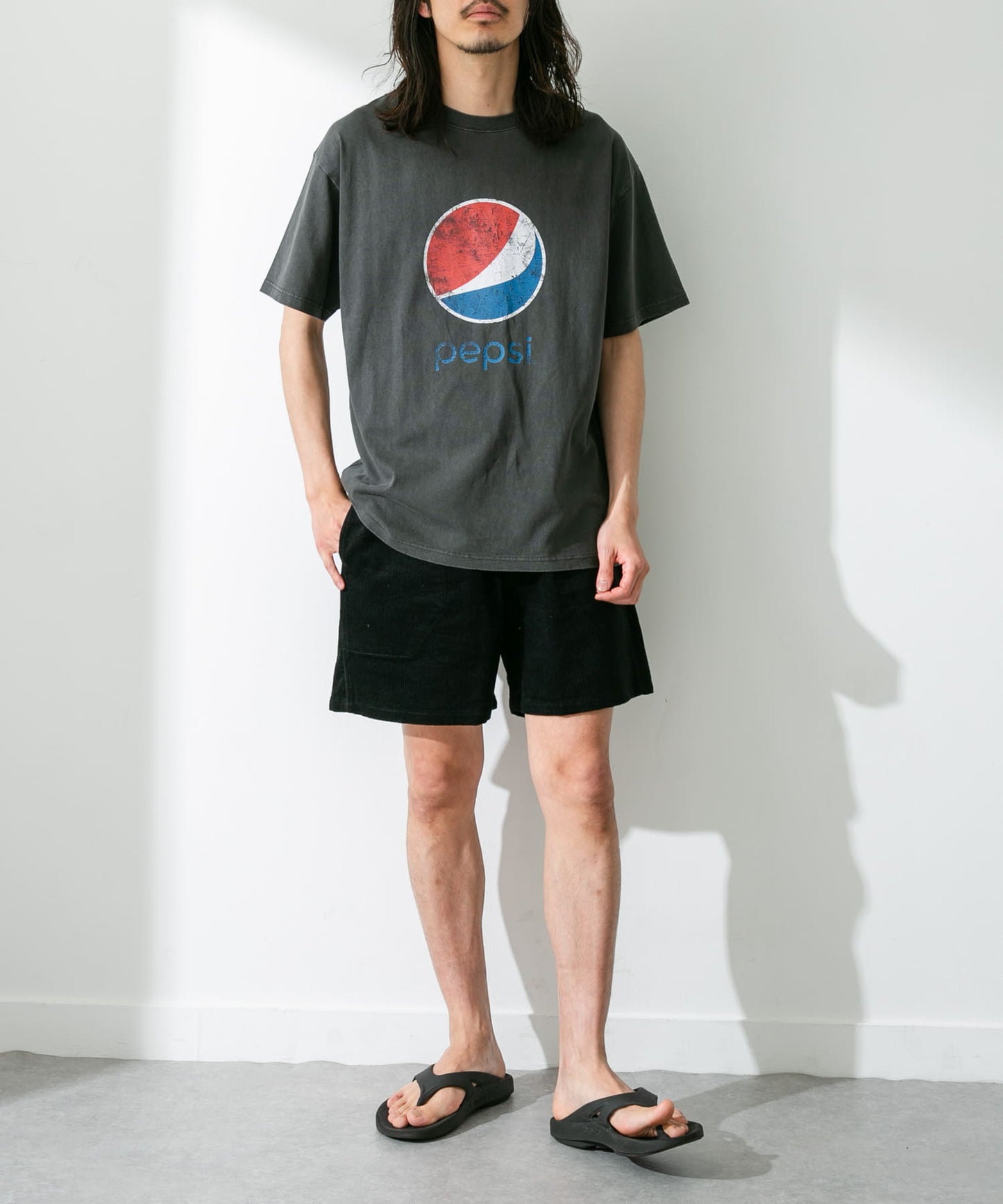 130590885
