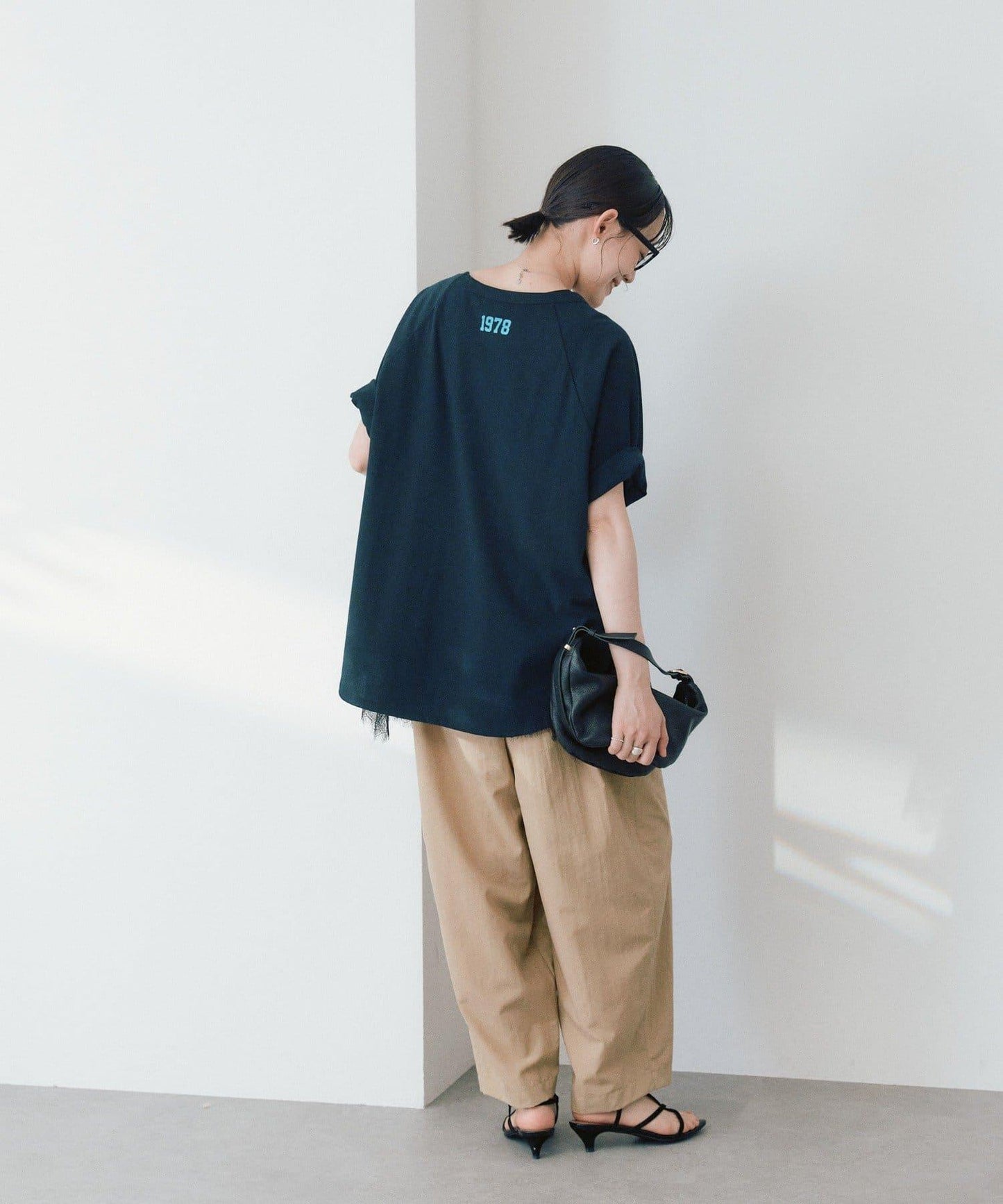 170463837