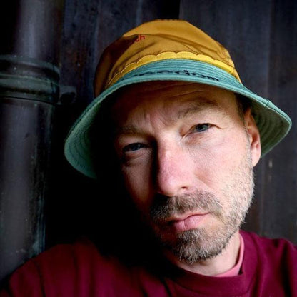 162519798