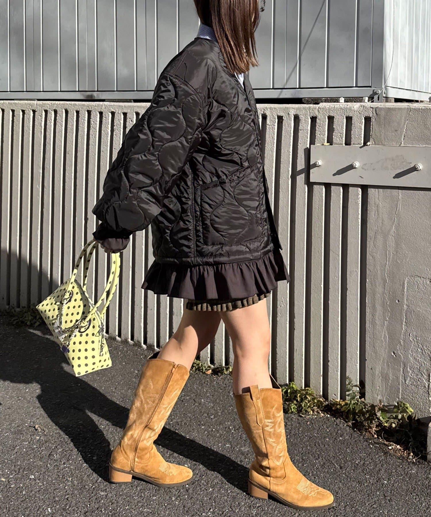 279022718