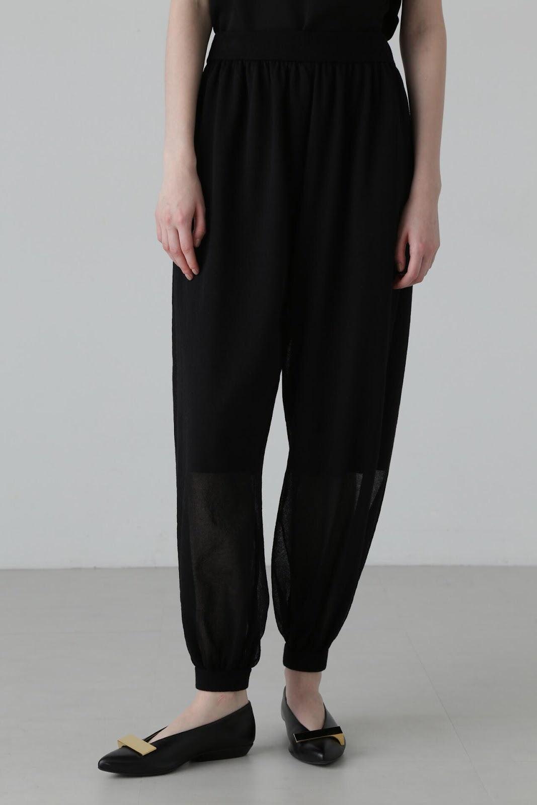 153990085