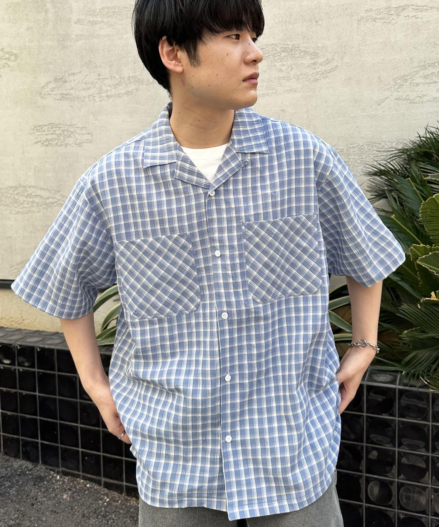 169040818