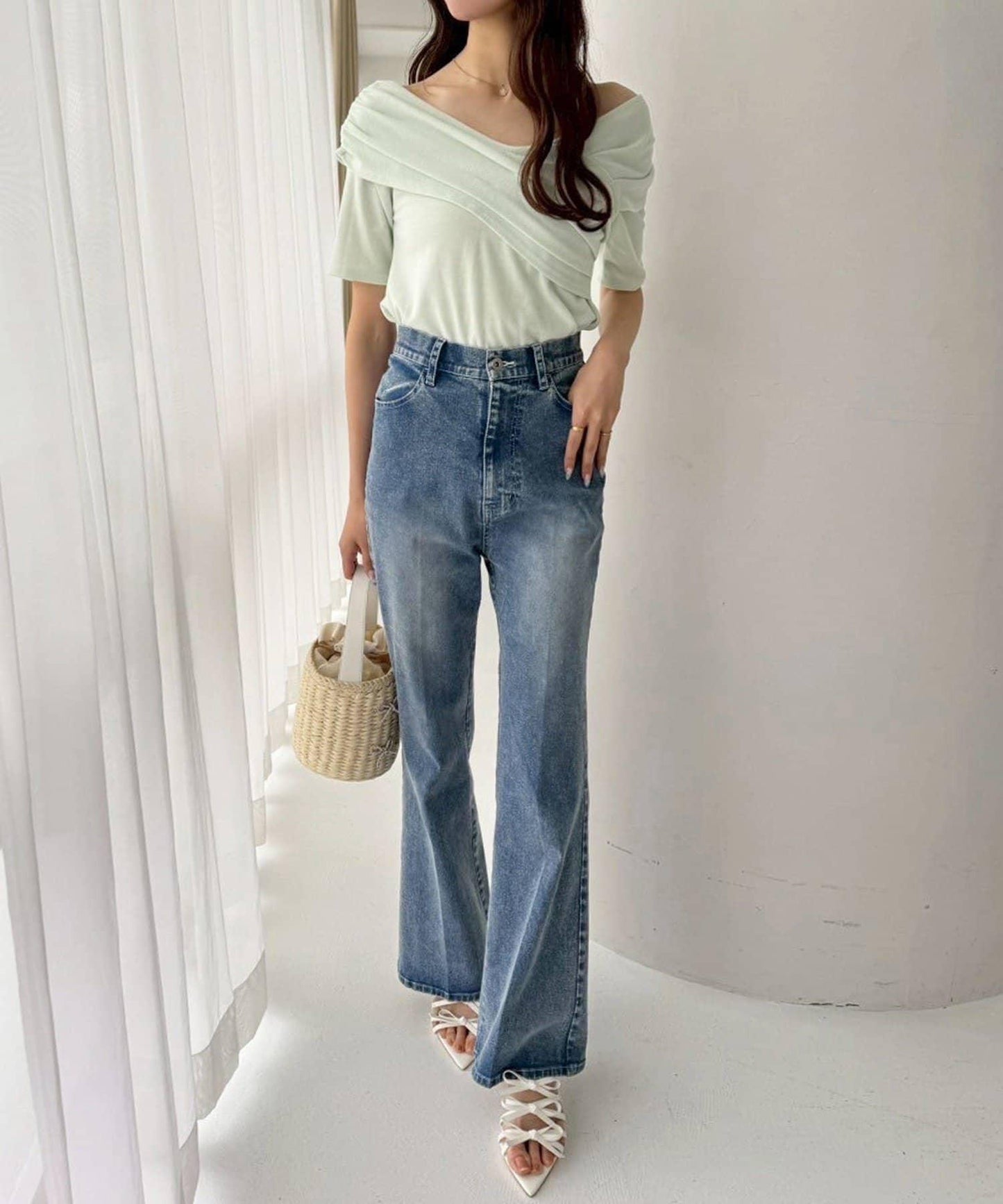 162249095