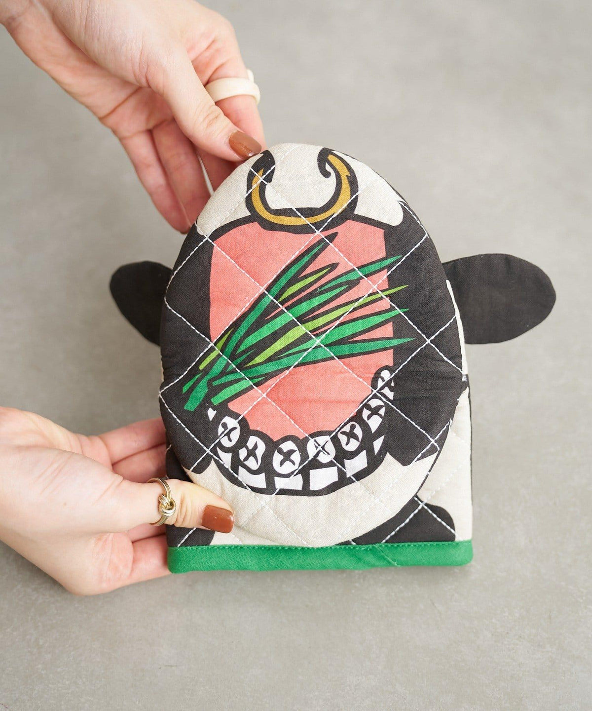 173287043