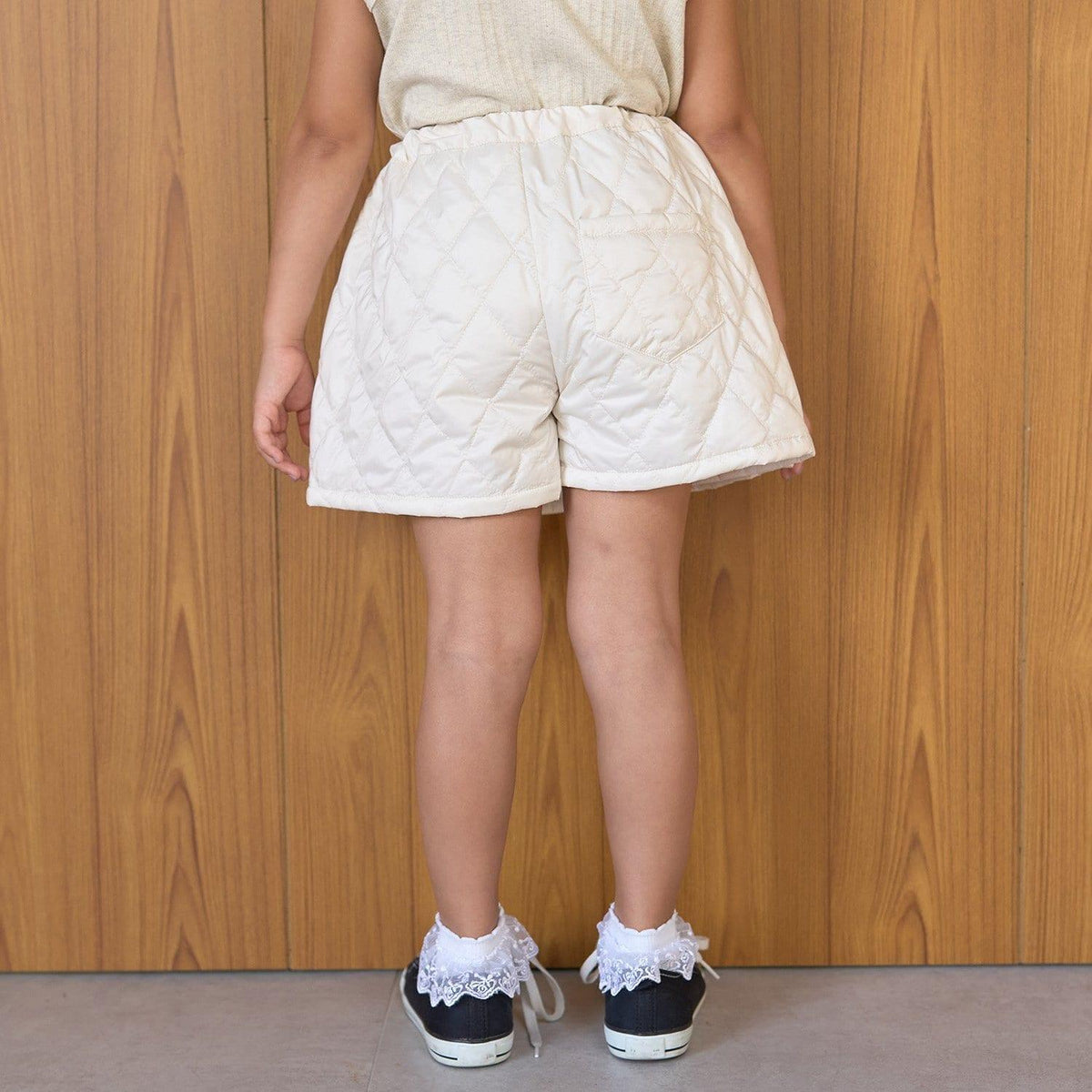 276934843