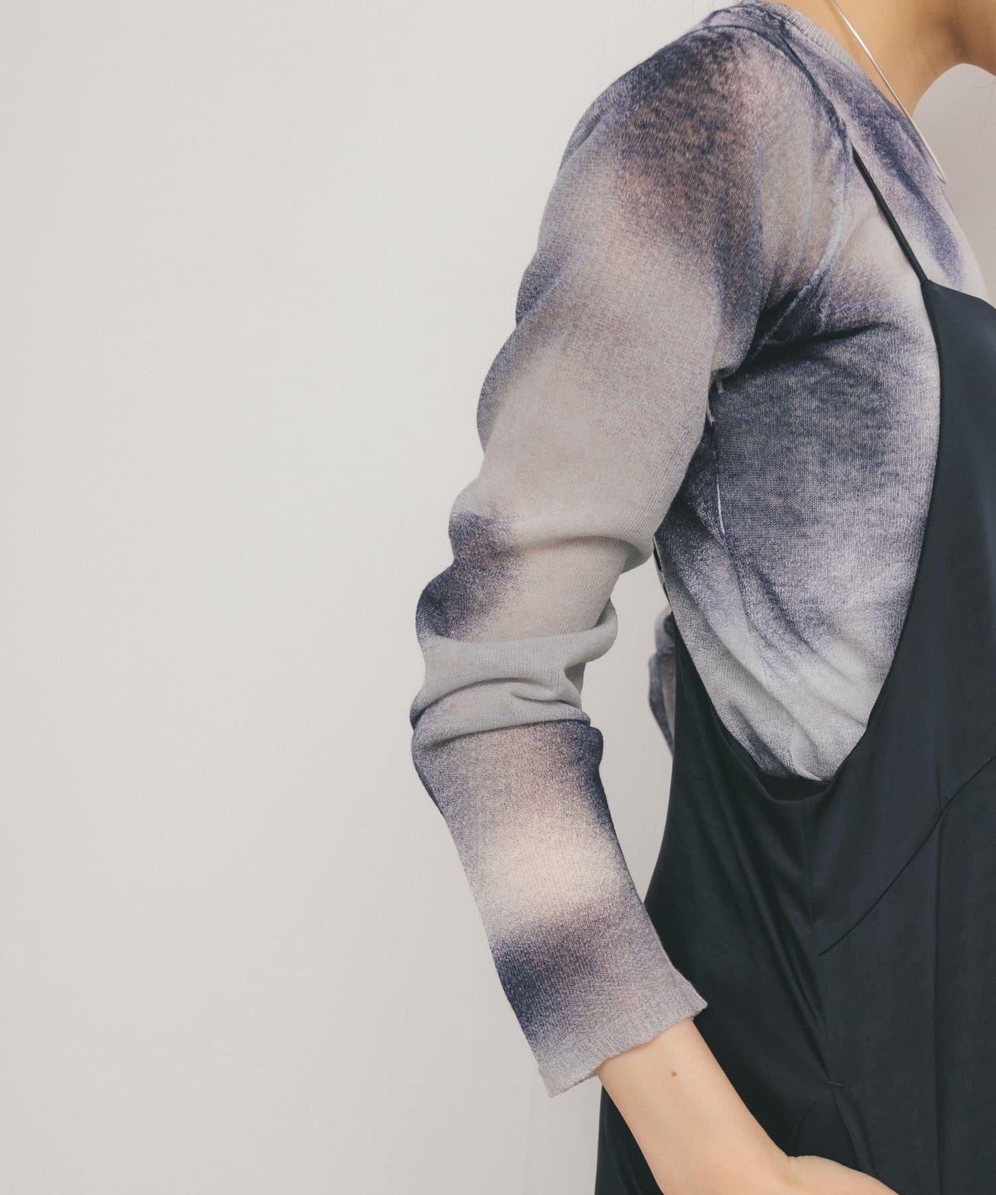 155252833