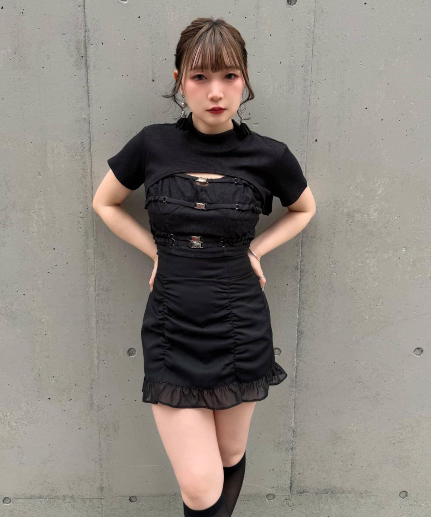 170593830