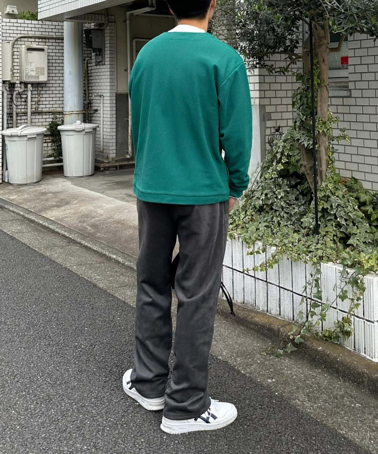 113131986