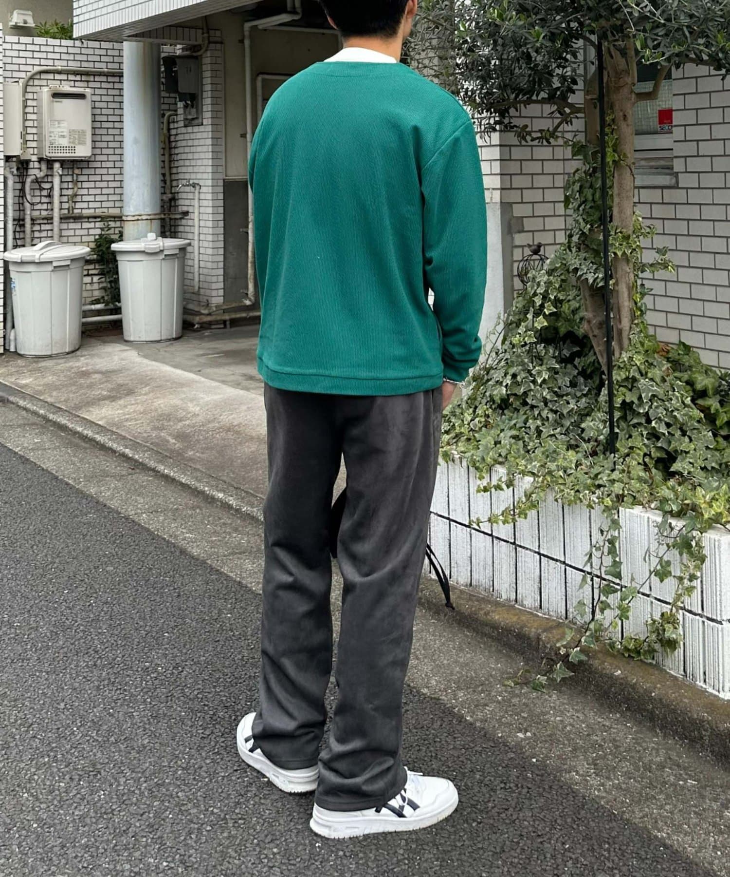 113131986