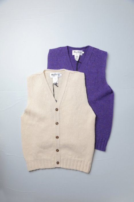 134531351