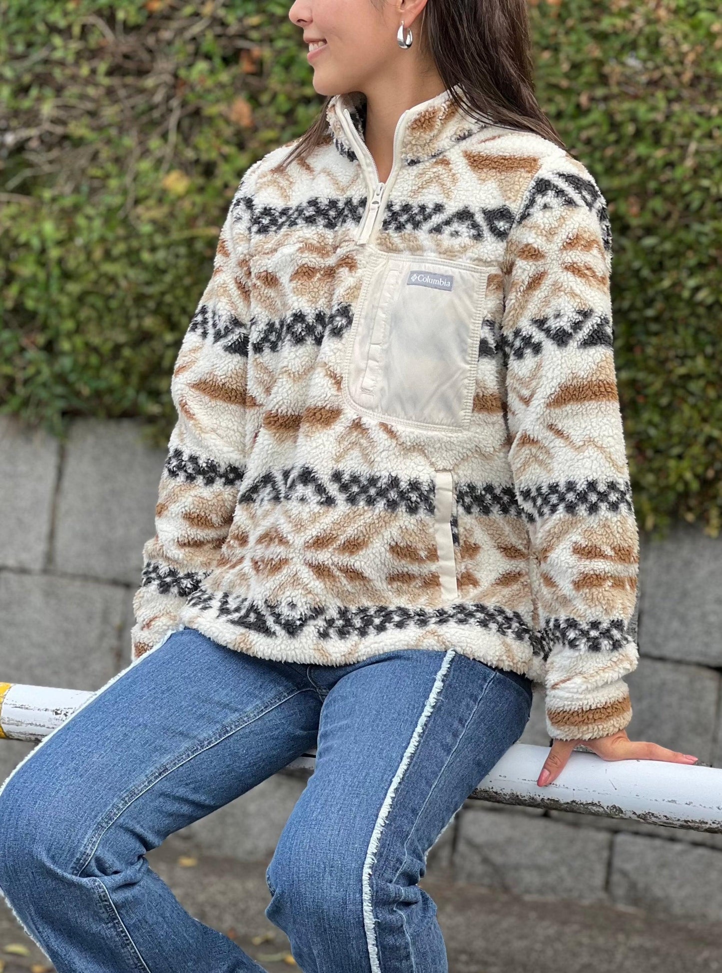 167729041