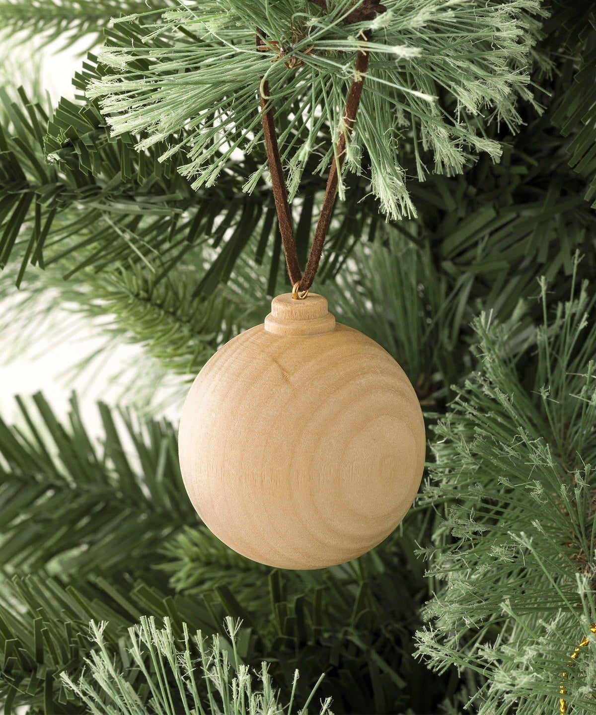 173800930