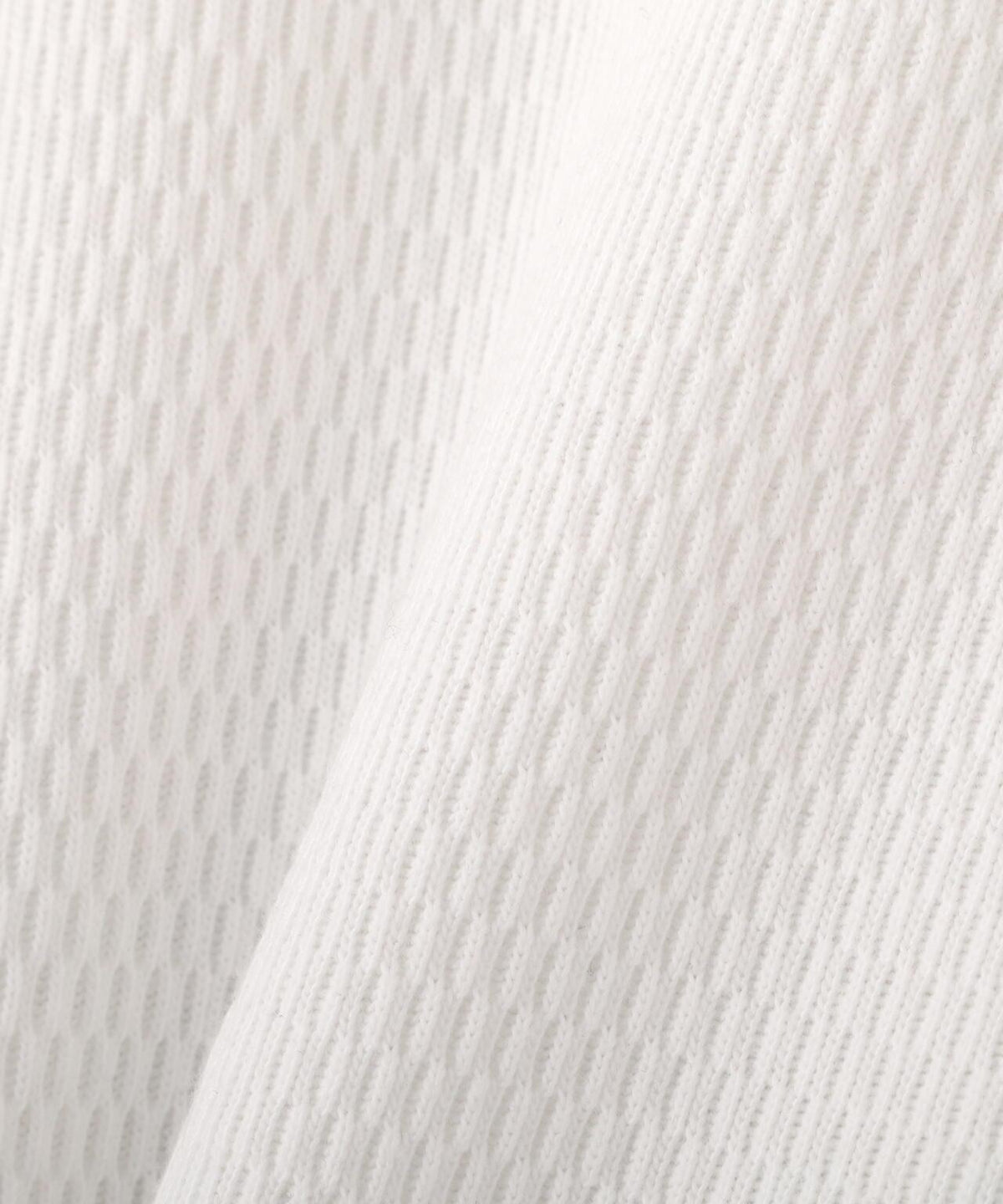 172973873