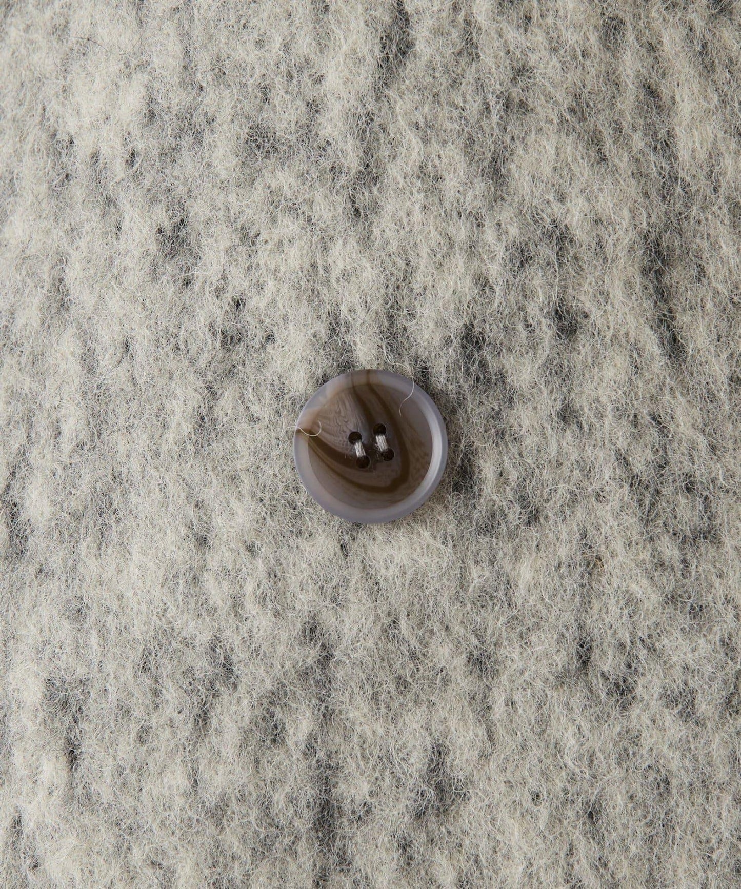 165937147