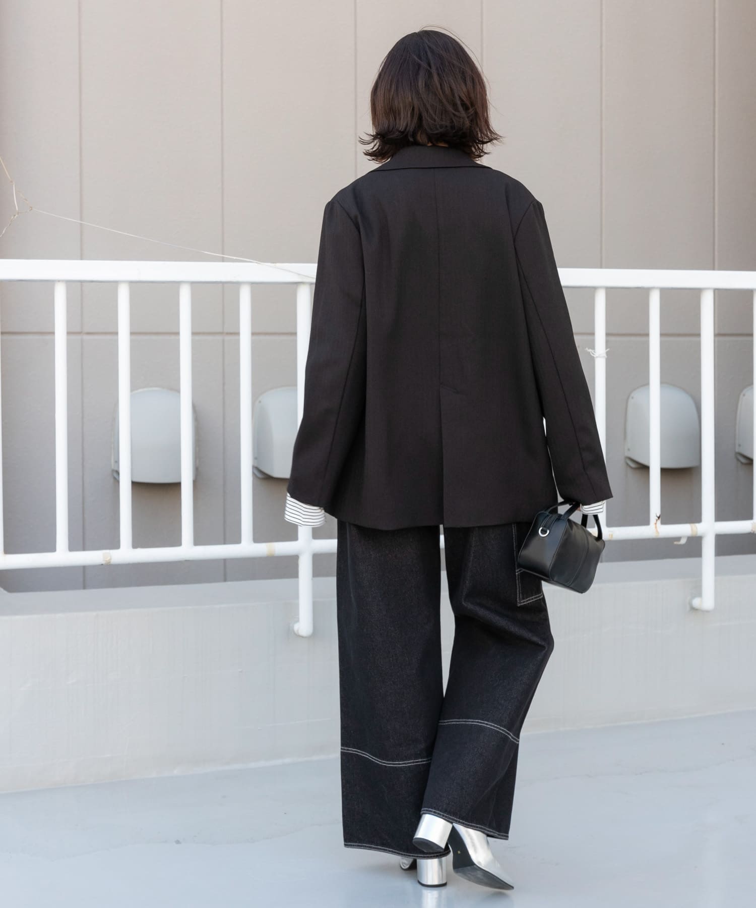 115719023