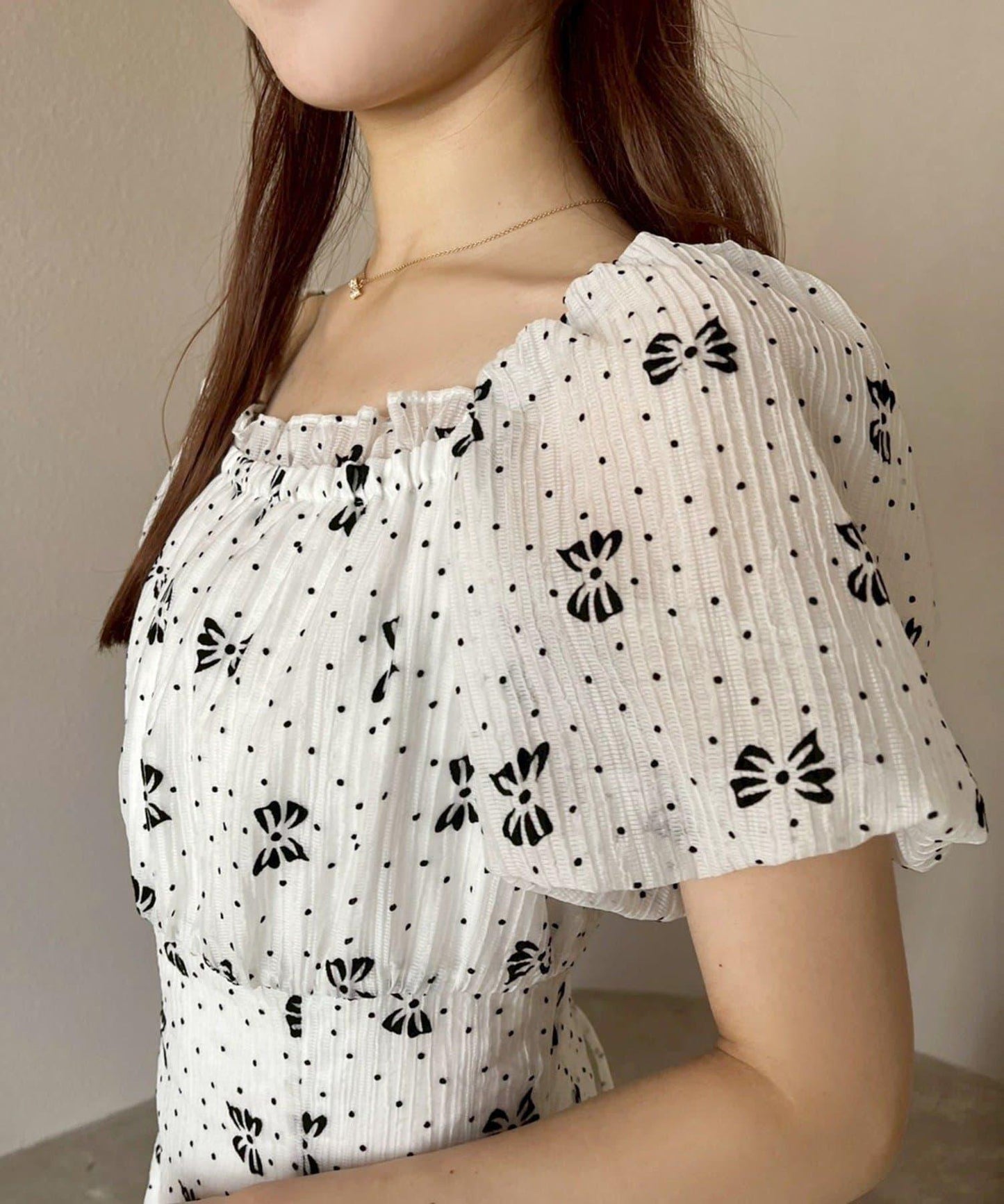 170367305