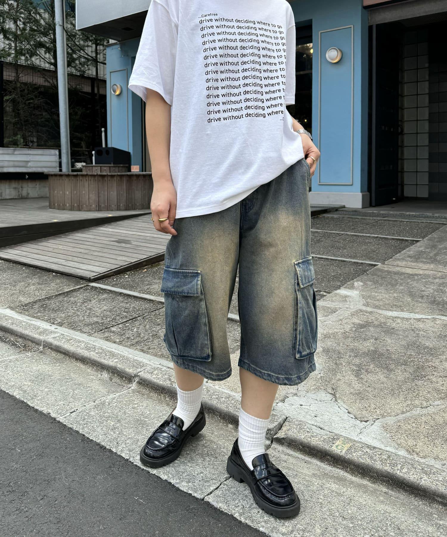 156063649
