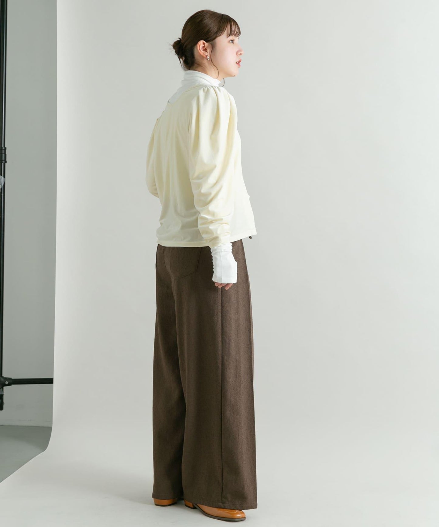 166028820