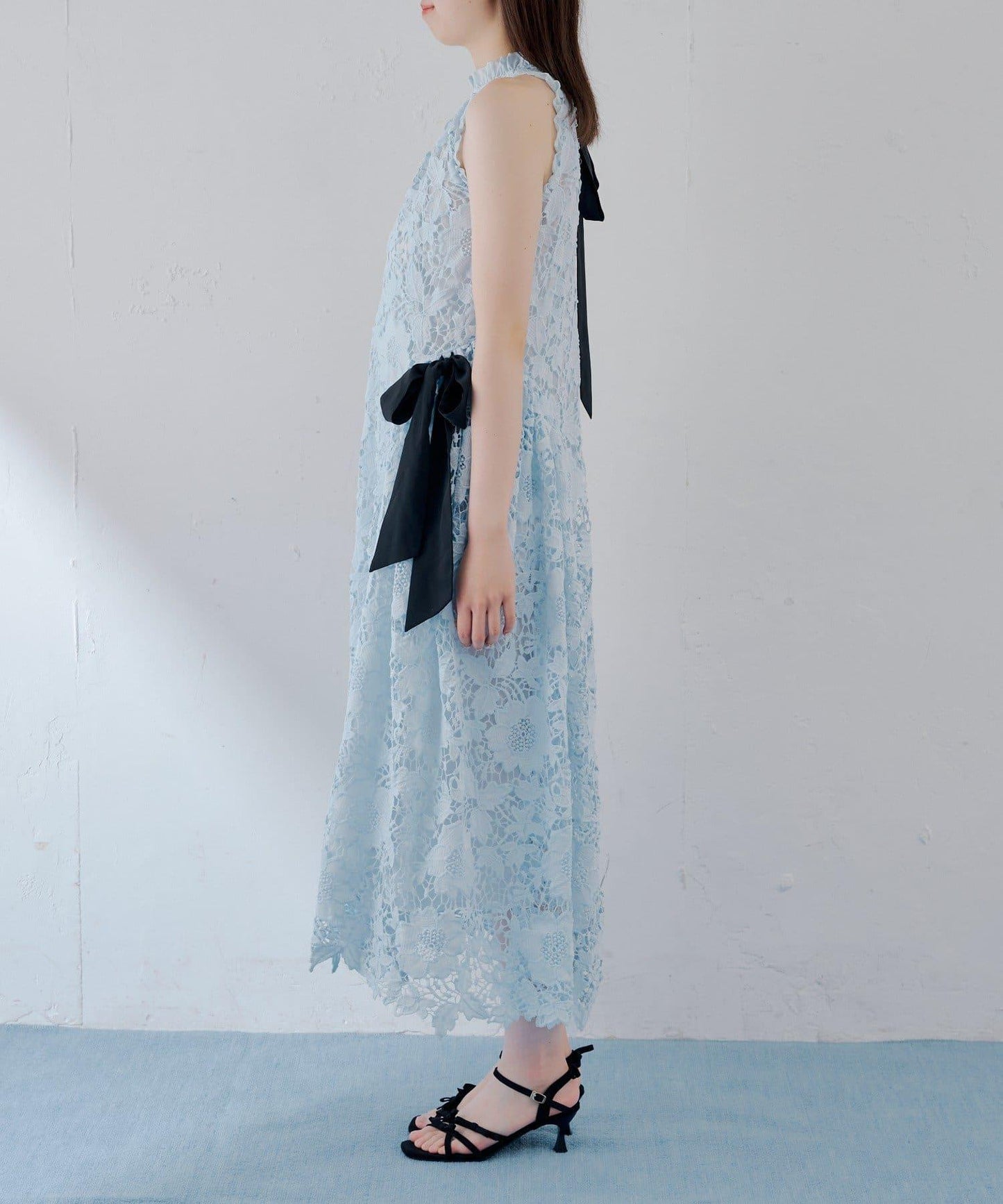 288818121