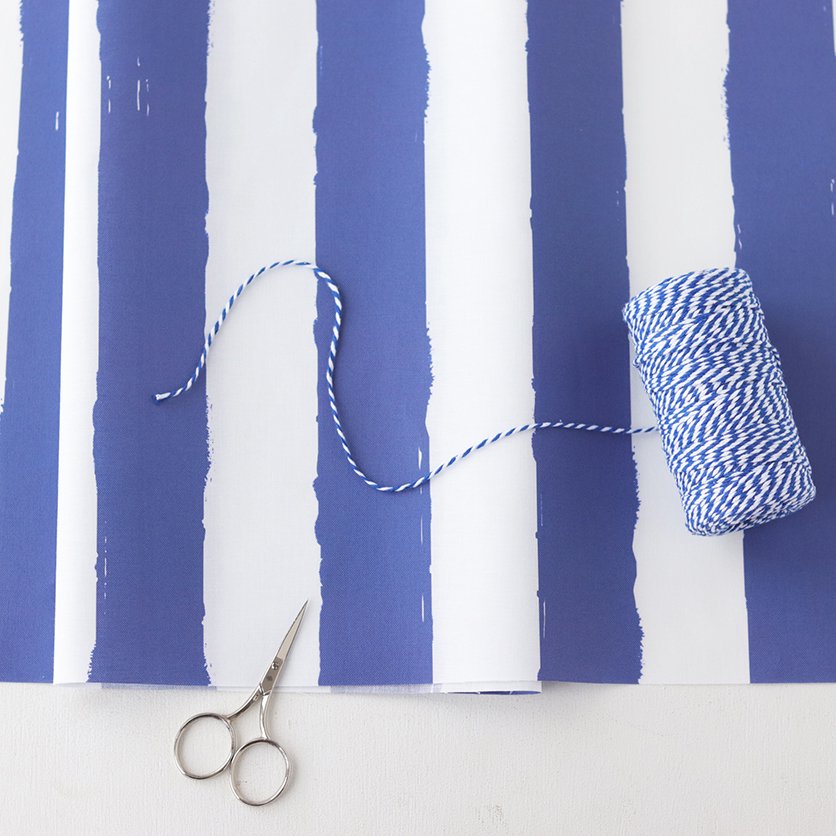 100858873
