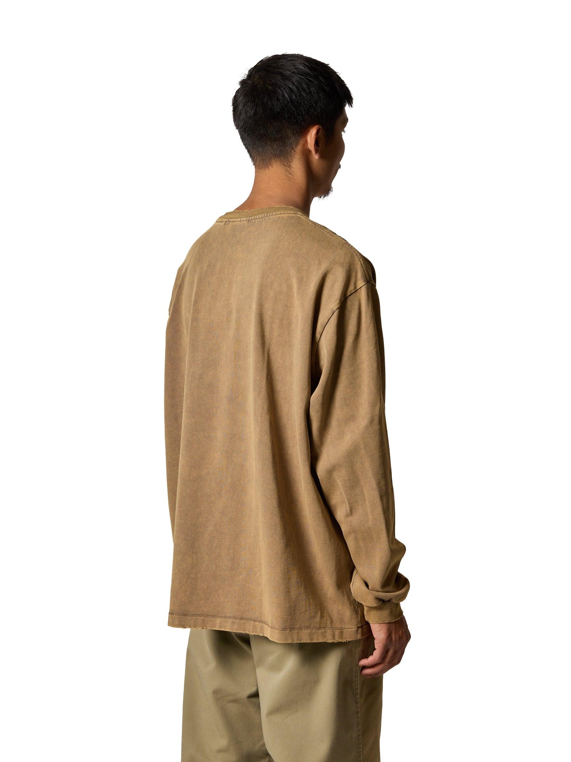 152801067