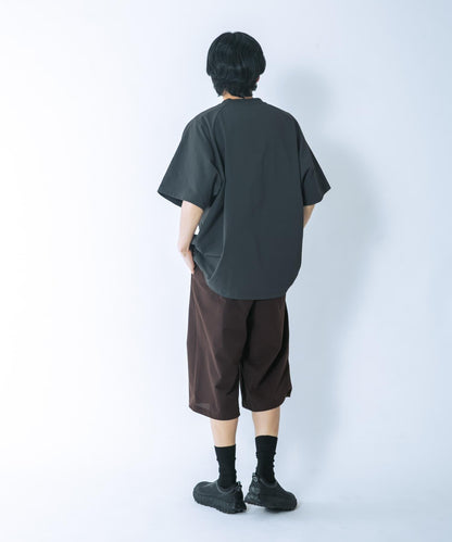 284704060