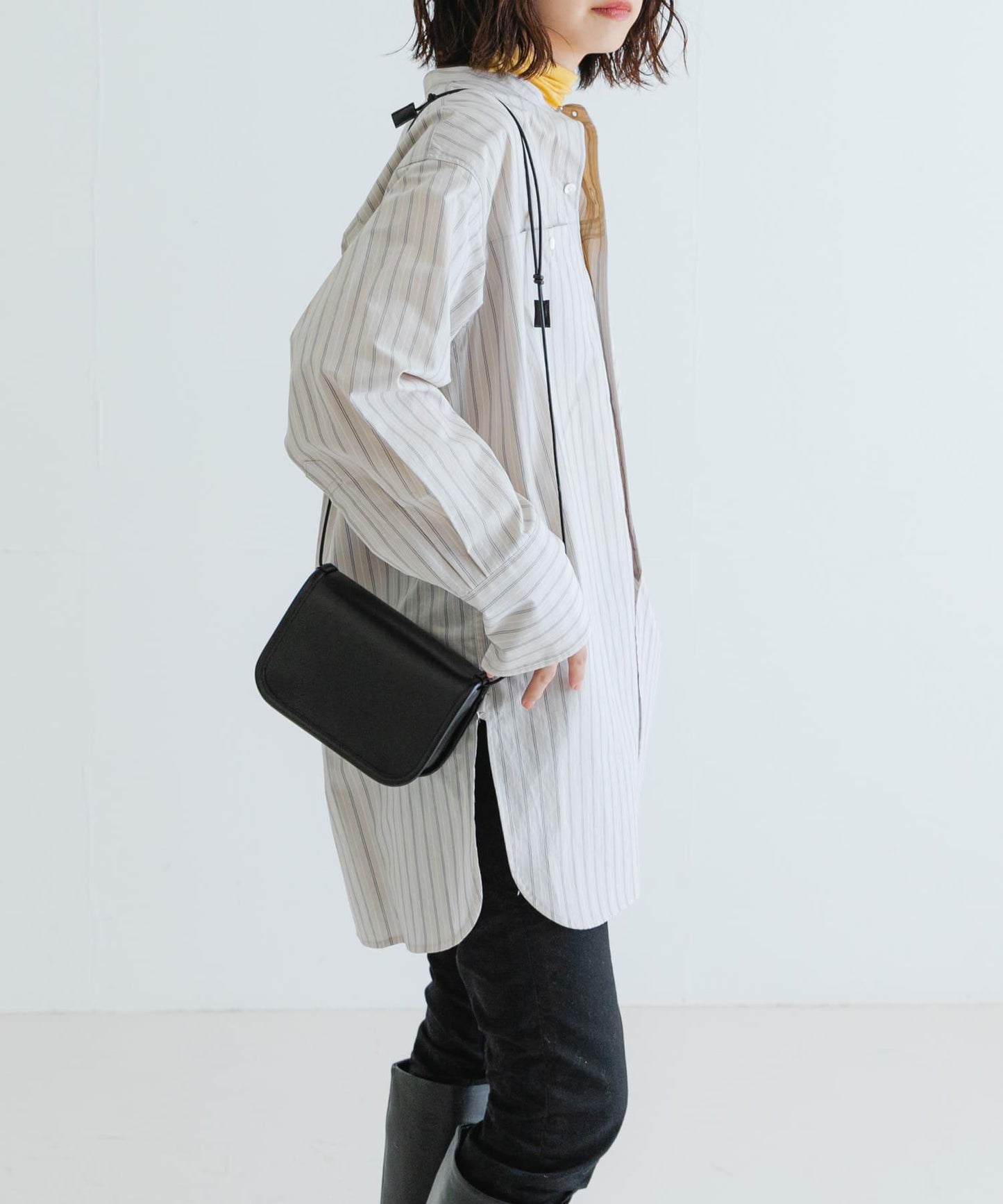 147930832