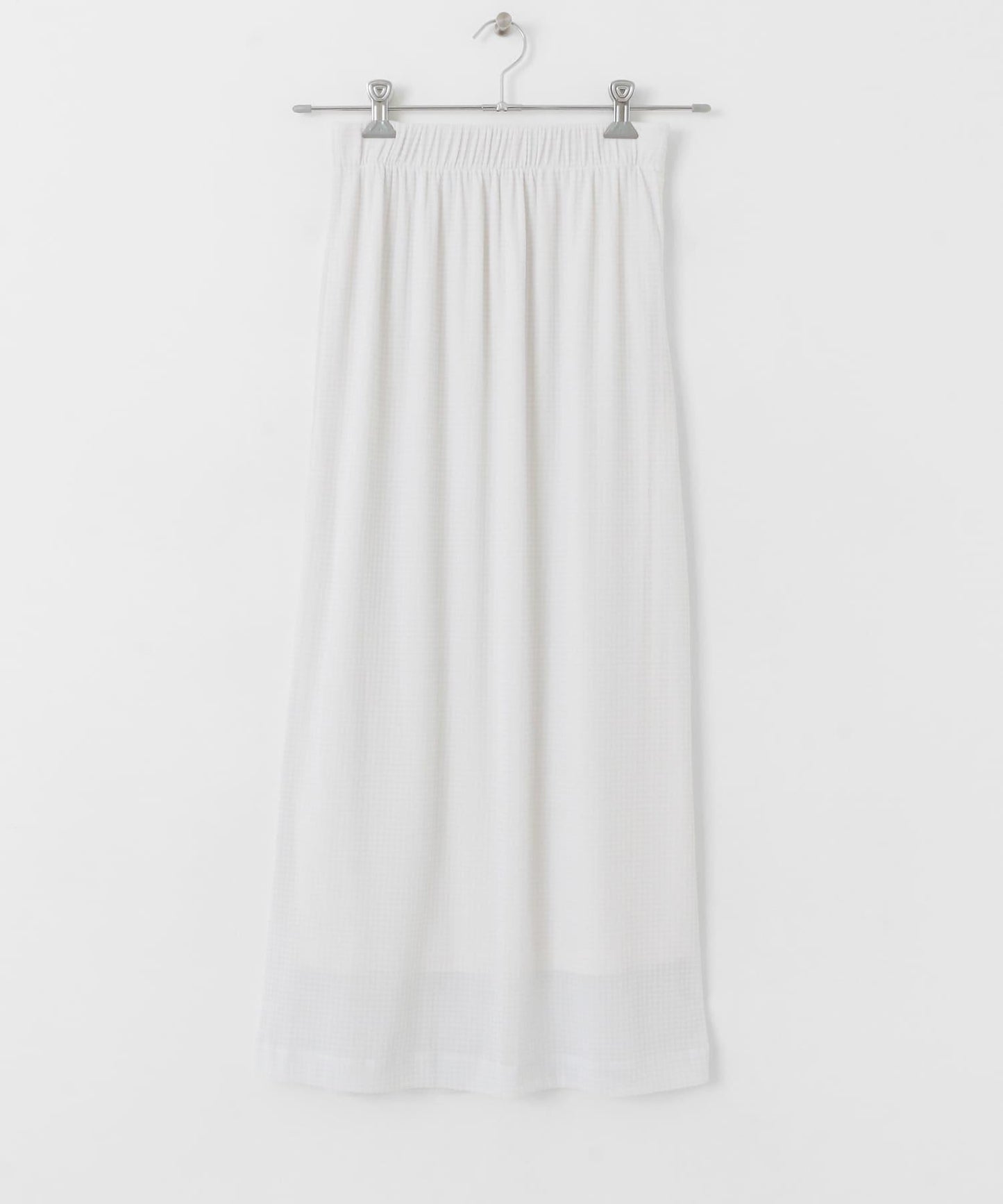 140829737