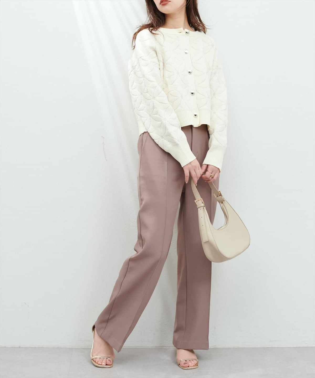 173753352
