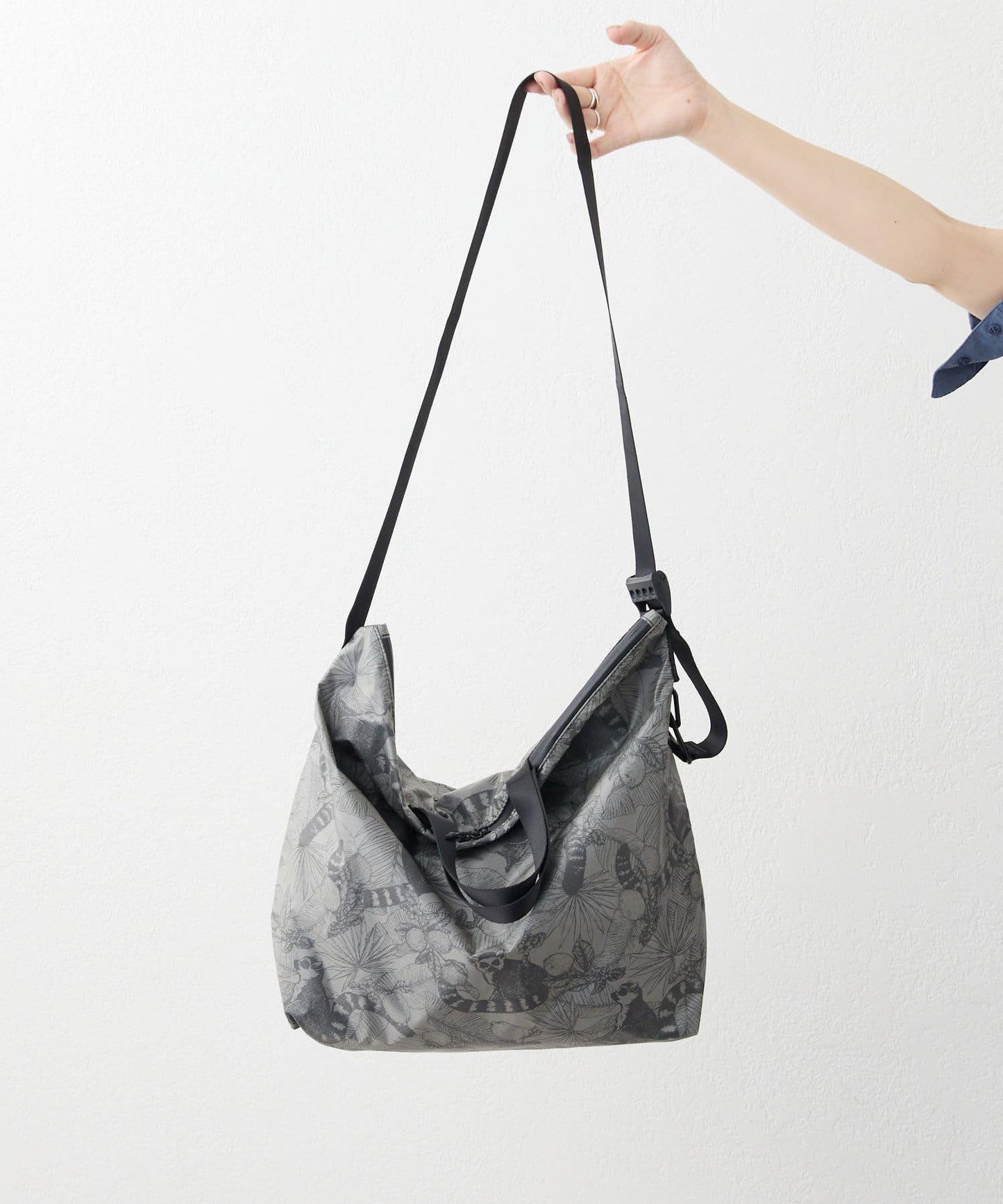 162395472