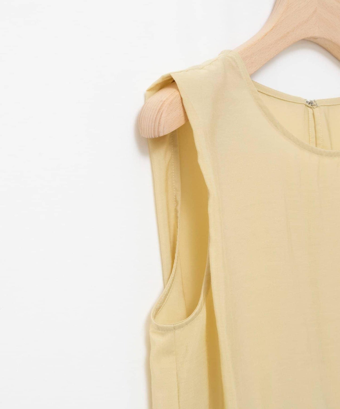 171027577