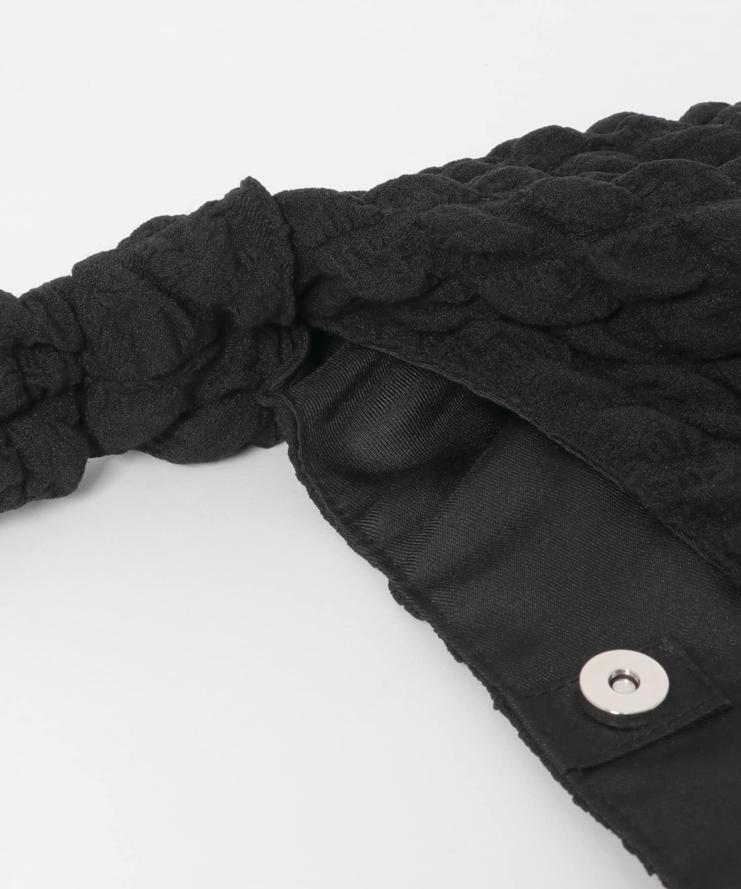 98680372