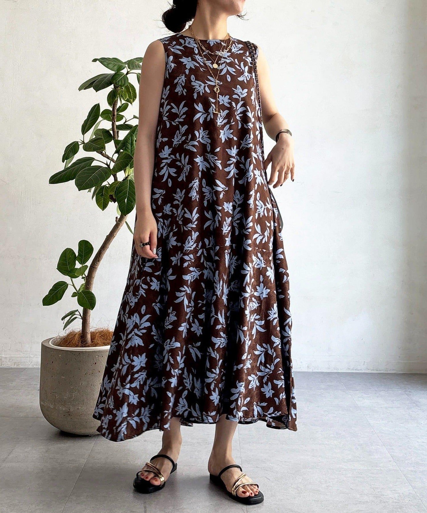 172102183