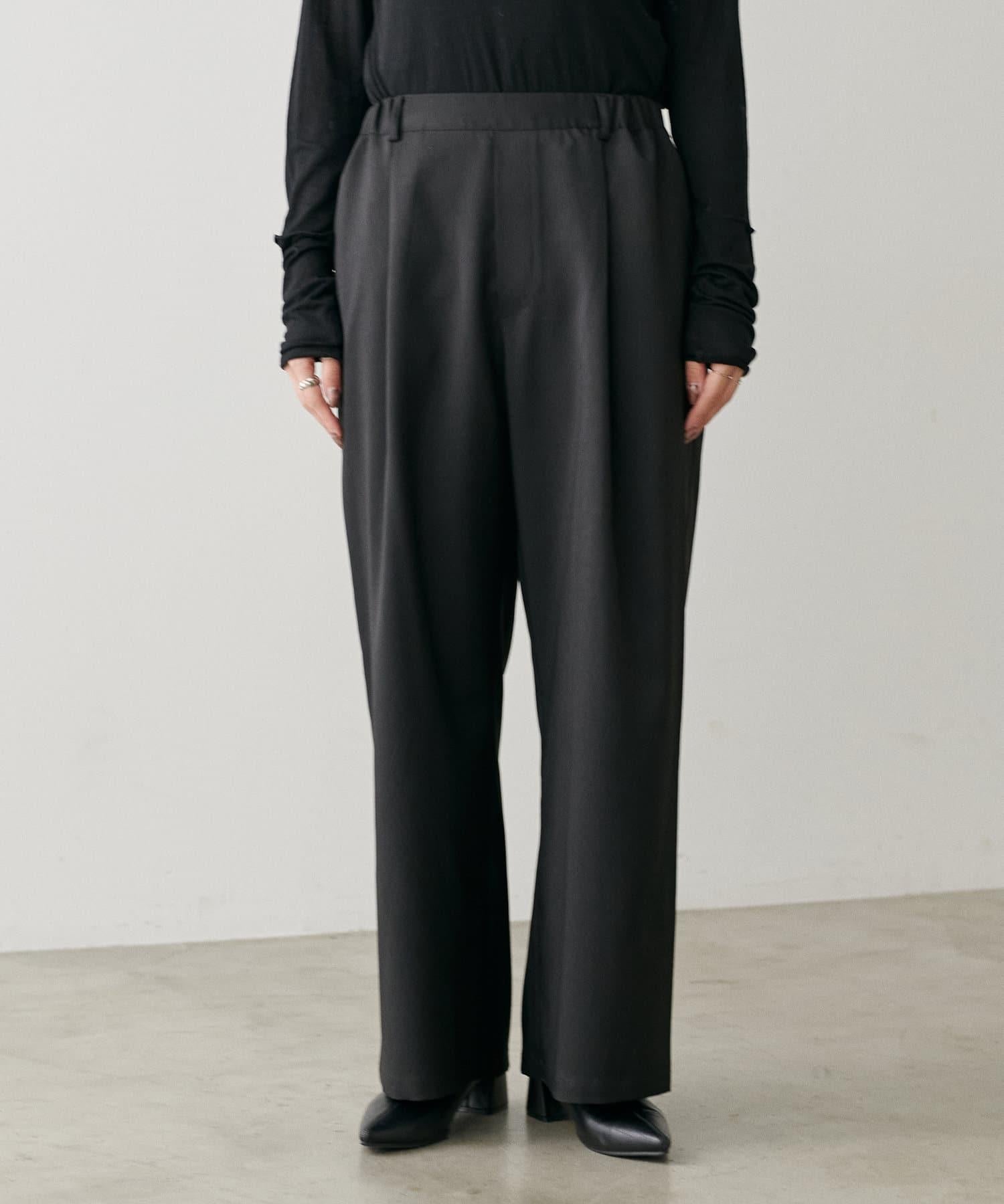 156889941