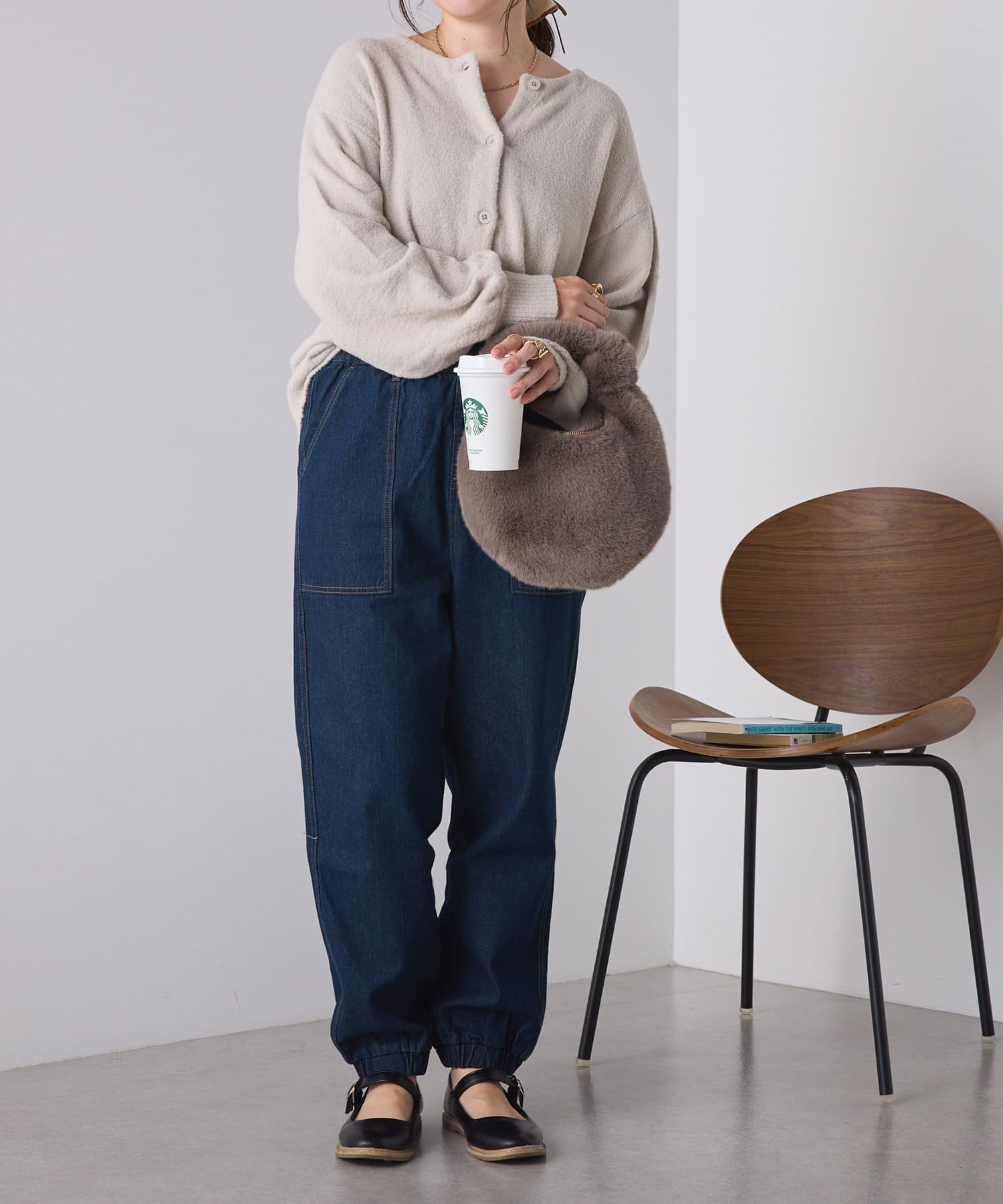 102804761