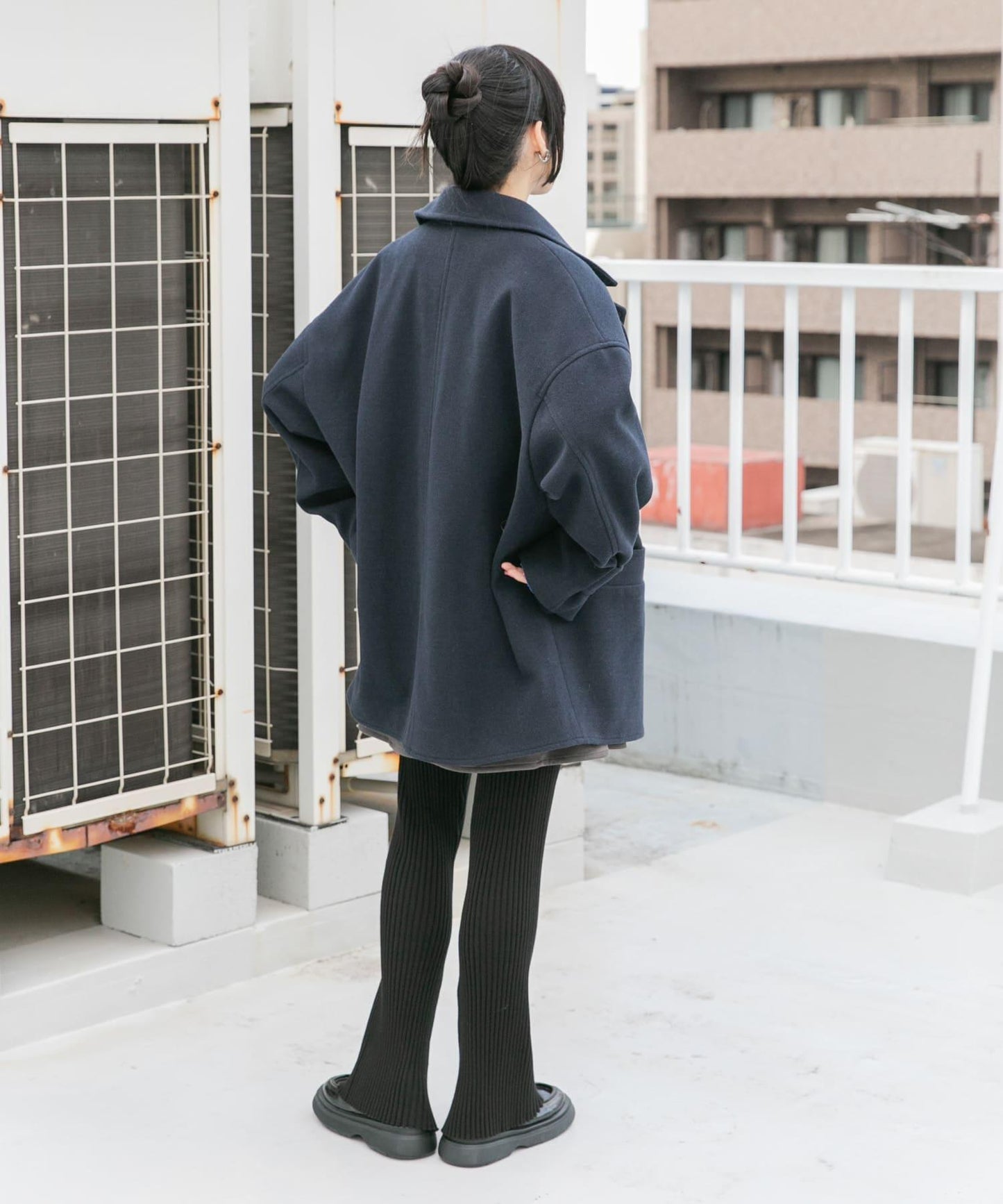 166180405