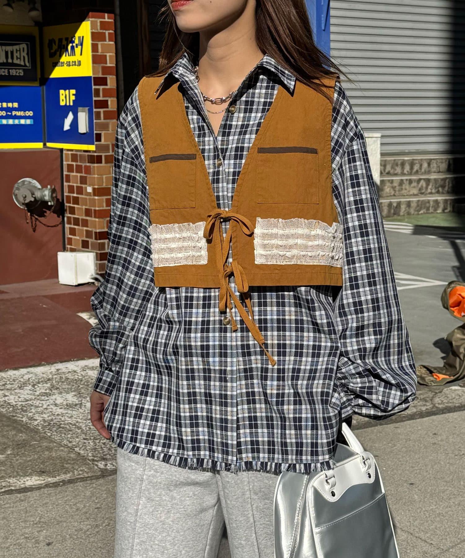 150882818