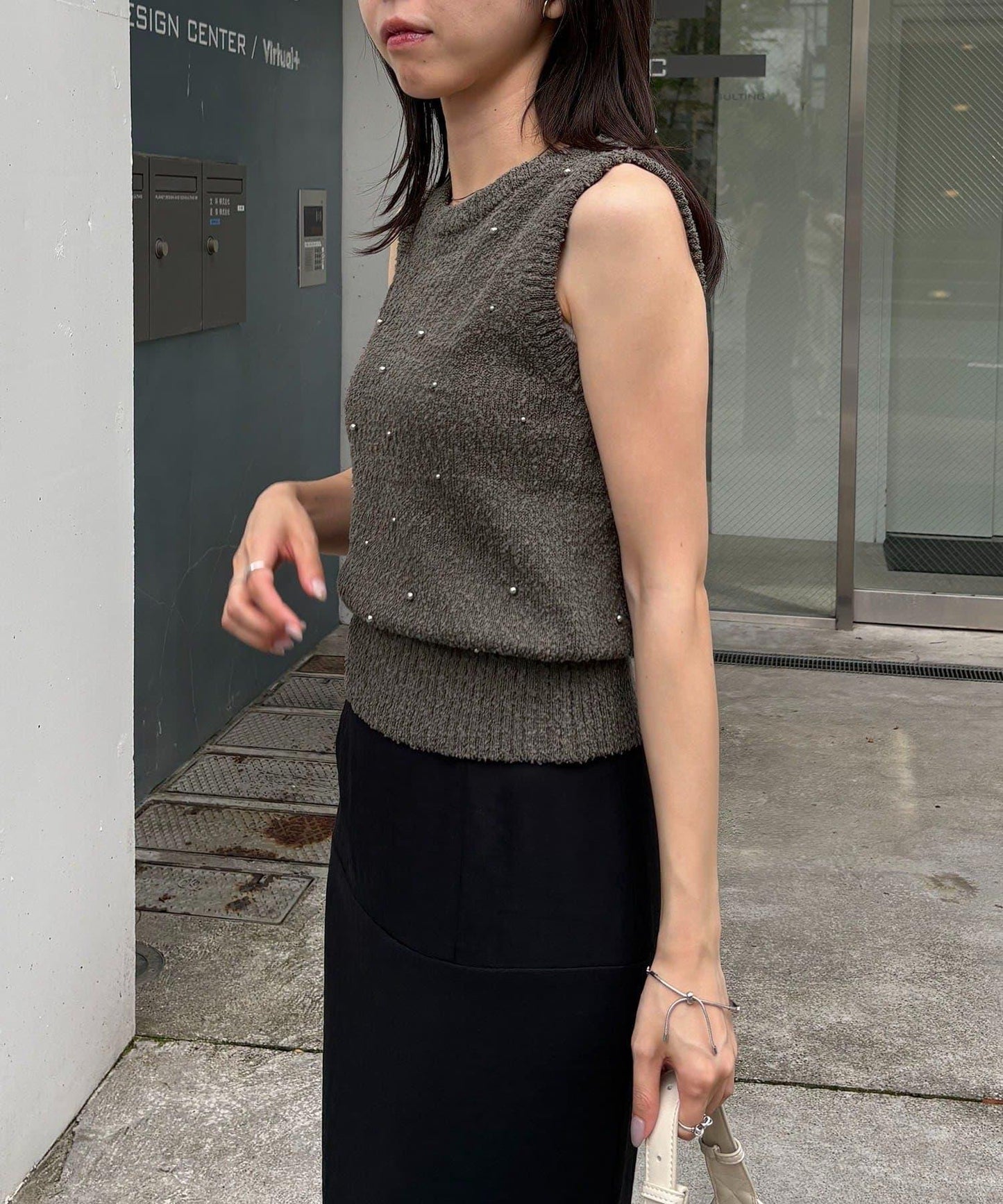 171663401