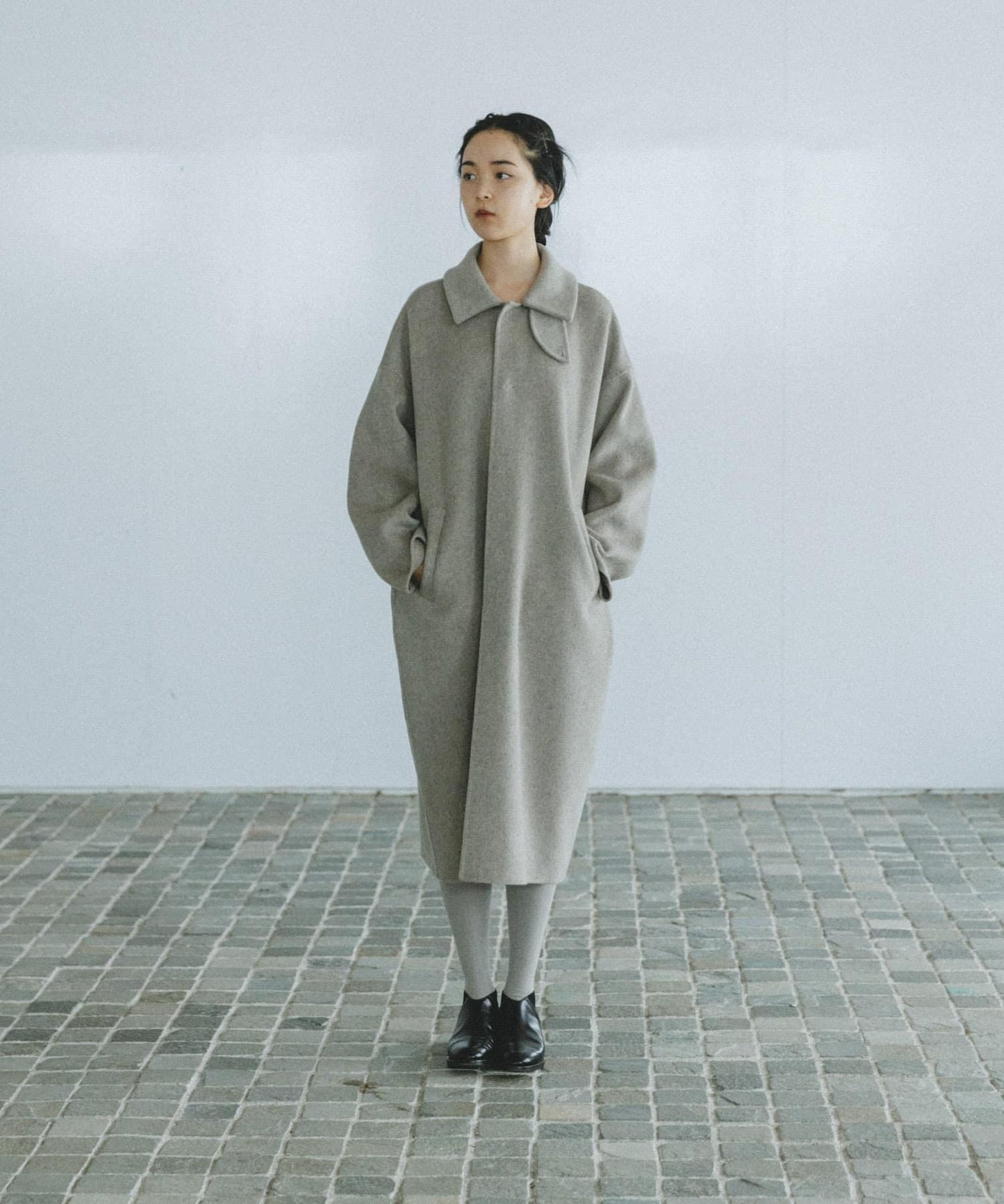 147926390