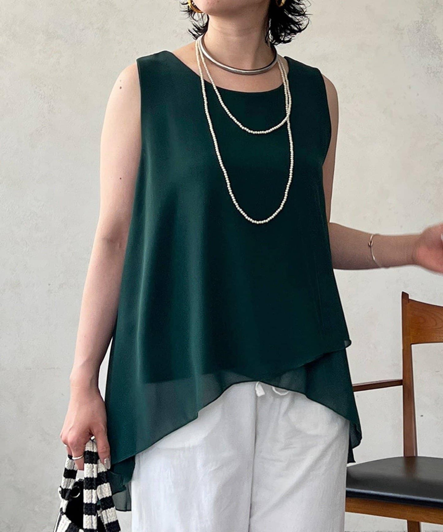 173010438