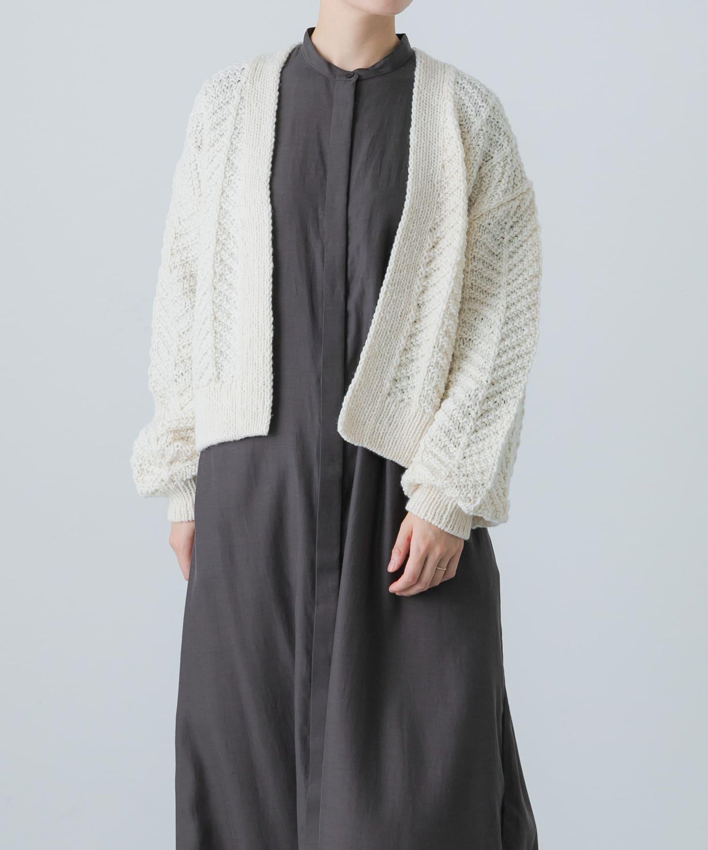 141164324