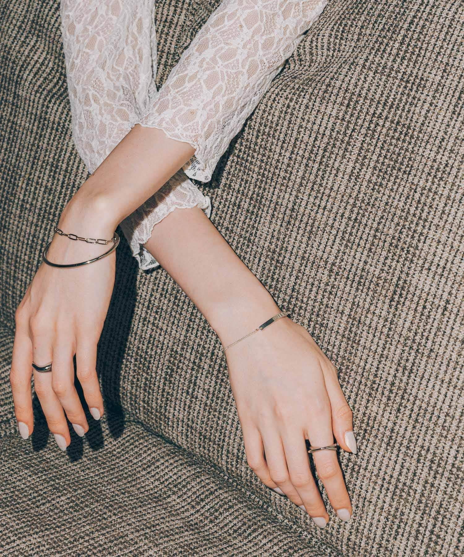 143047933