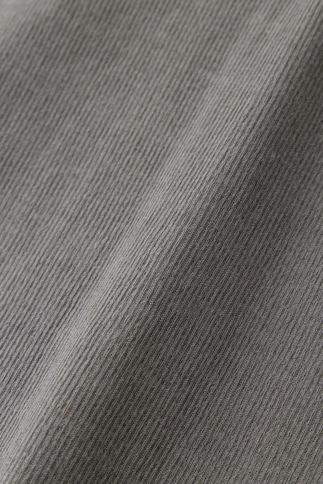 153973184