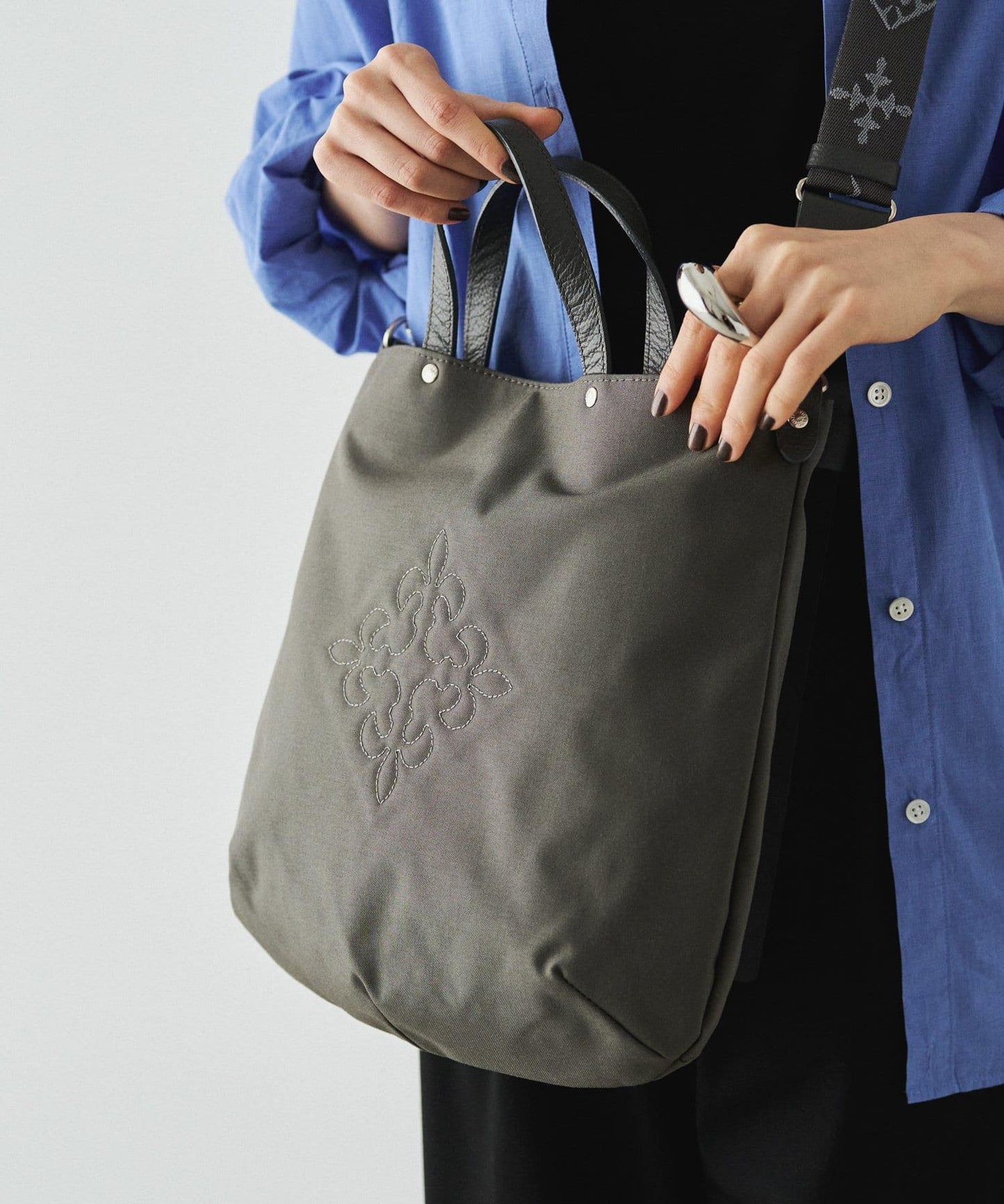 218123374