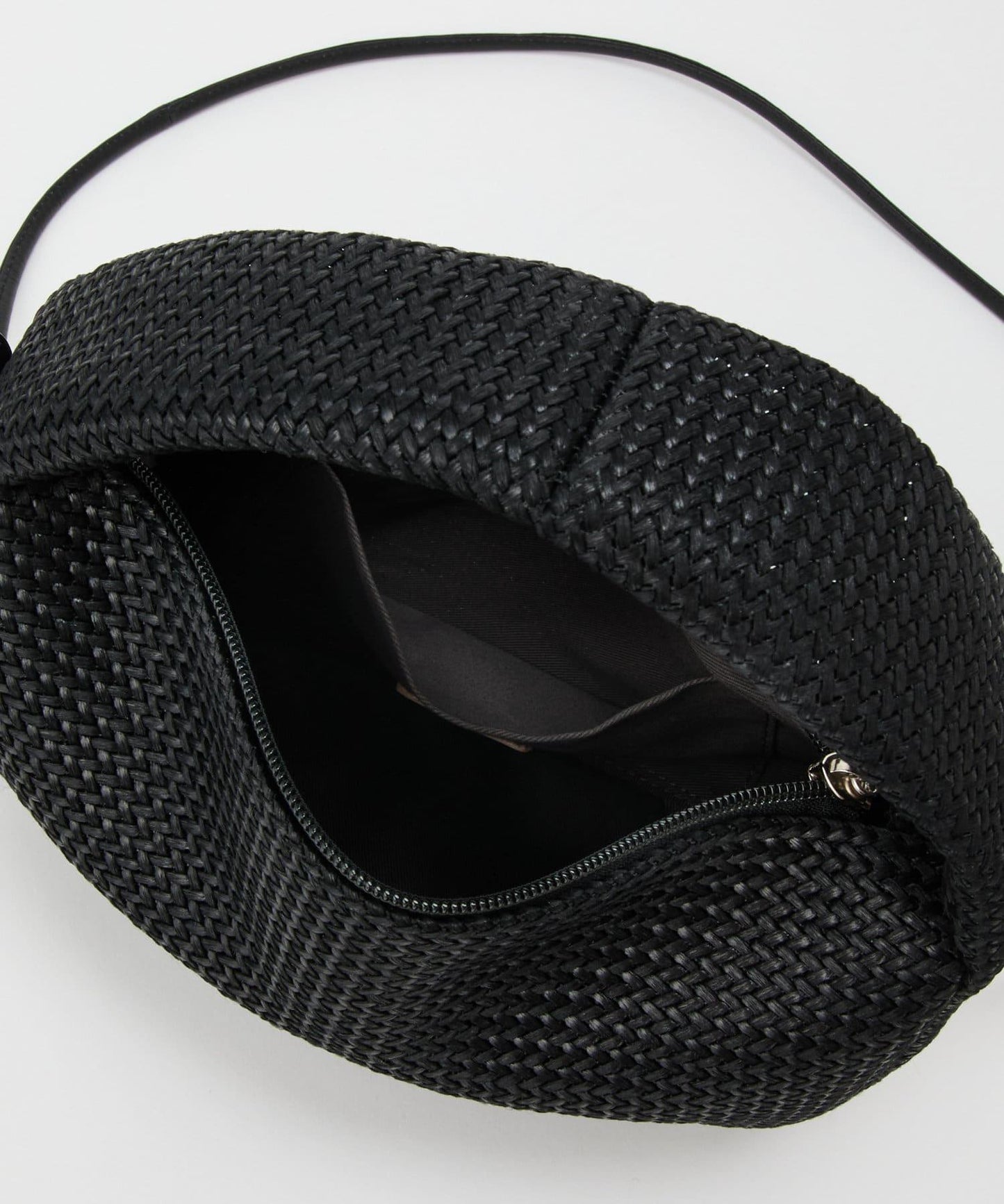 157611978