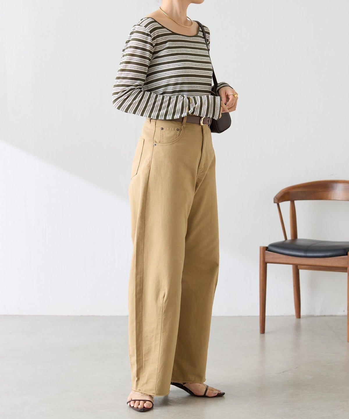 172068718