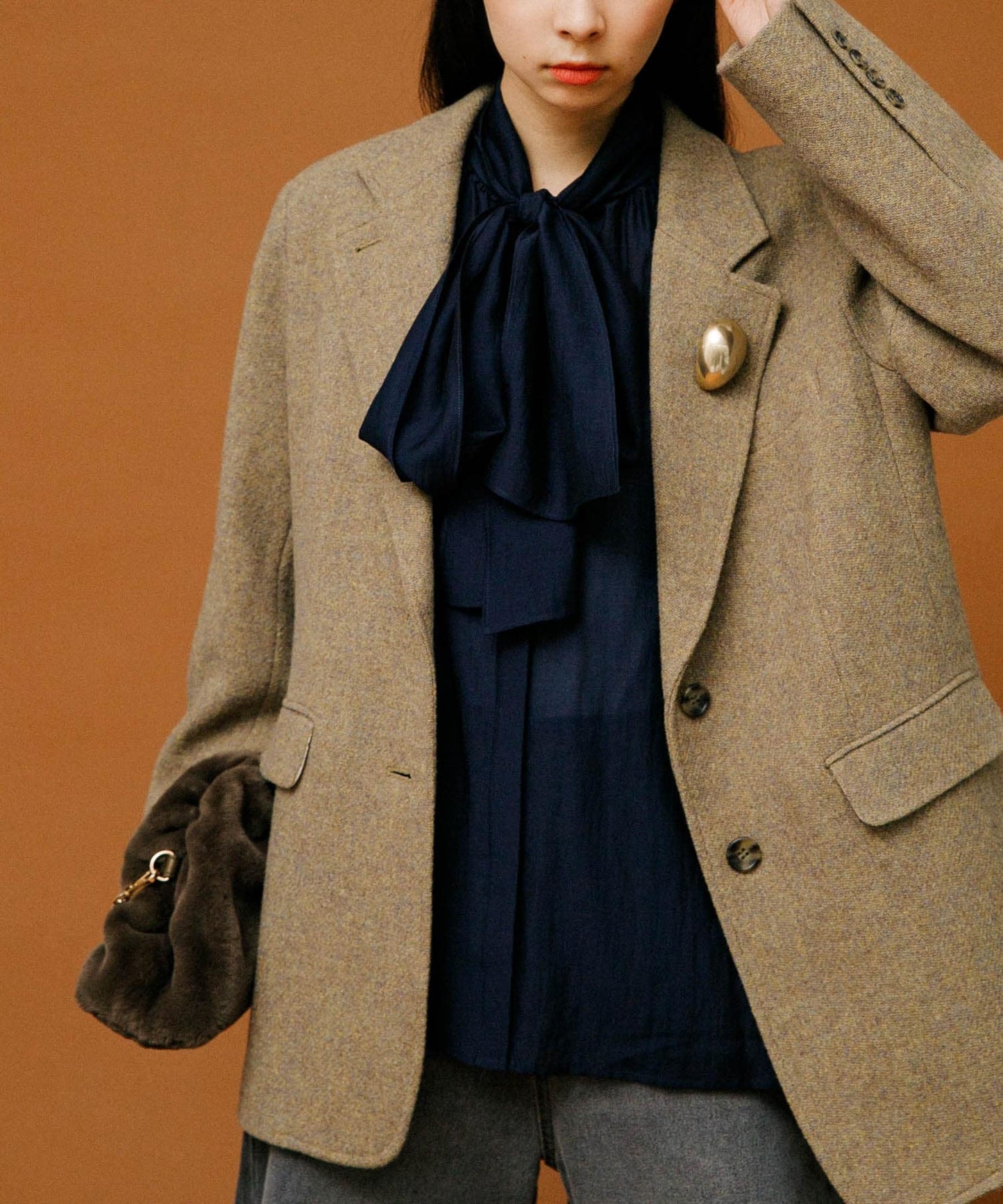 102546310