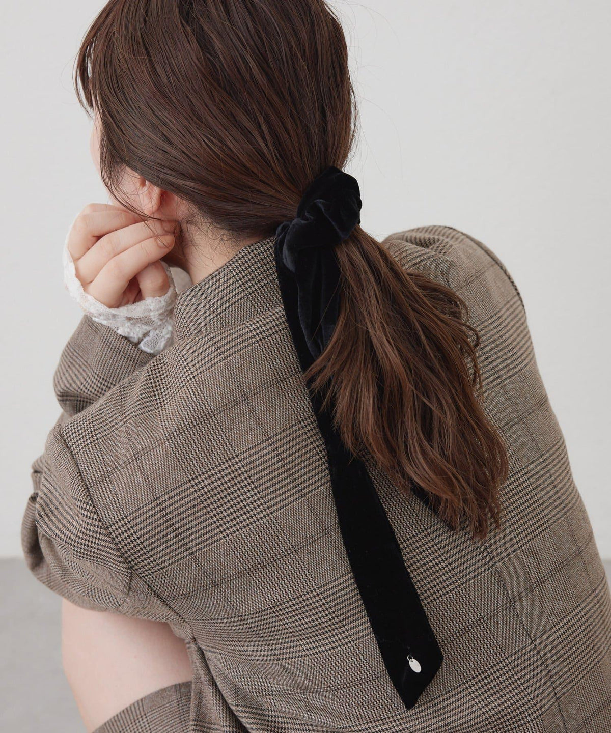 173260876